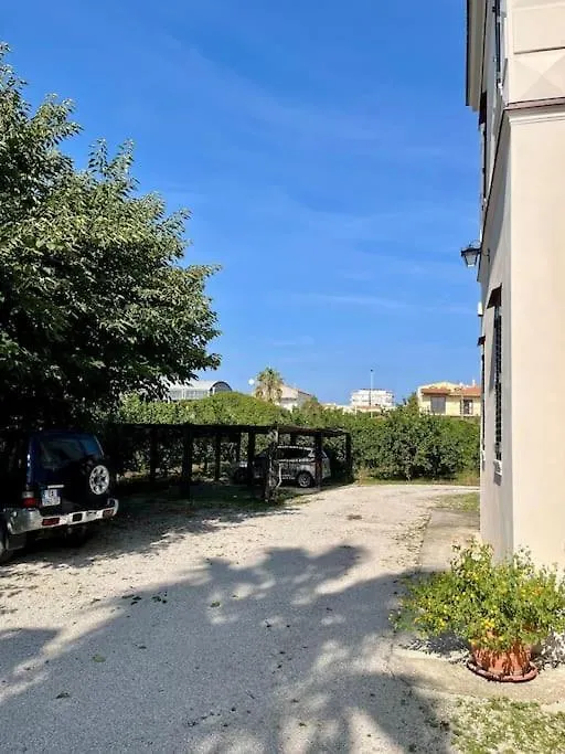 شقة Charmant Villa Santa Lucia Capo dʼOrlando